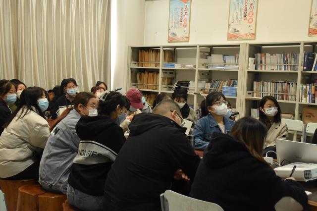 食品与环境学院参加校院两级学生干部培训会